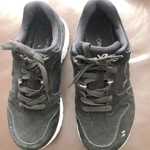 Vionic Athletic Shoes